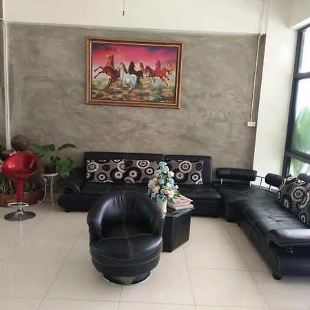 Pornsiri Hotel Sisaket Exterior foto